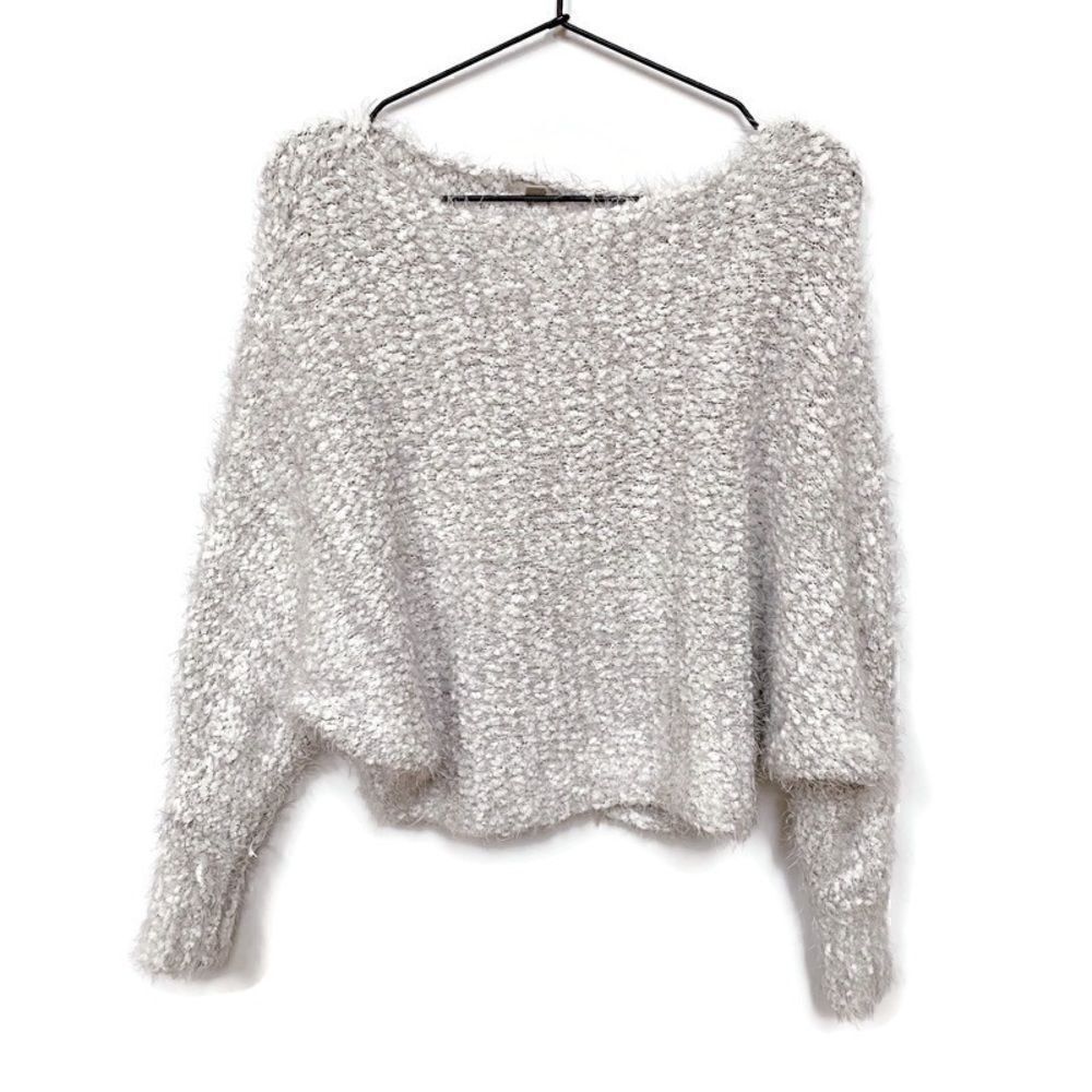 Urban Outfitters Ecote Fuzzy Eyelash Knit Cropped Sweater Boho Gray & White XS